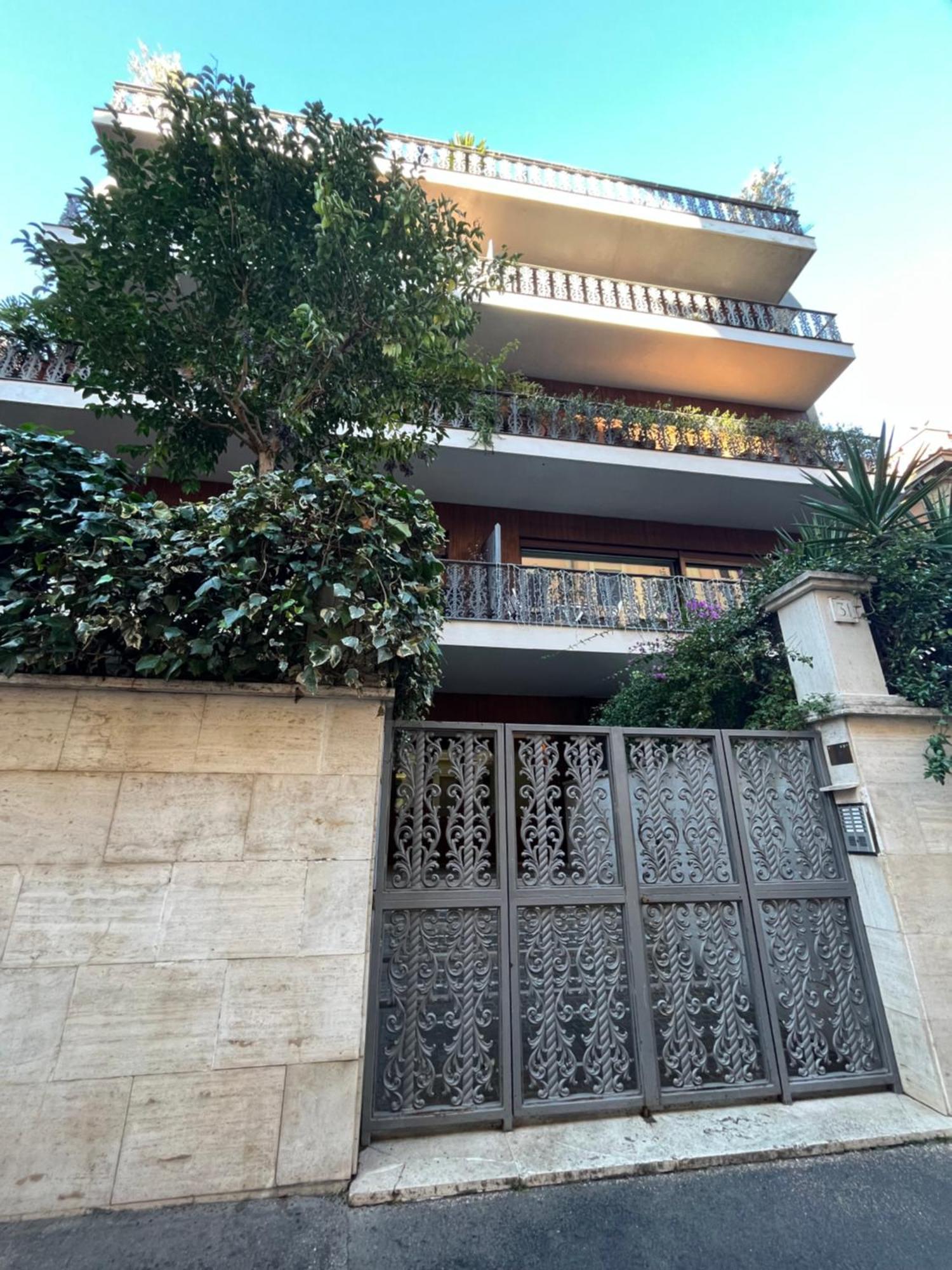 Savoia House, Modern Near Borghese Apartamento