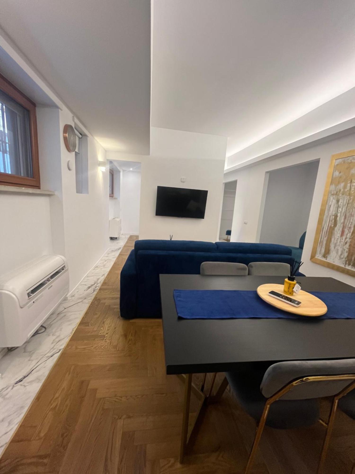 Savoia House, Modern Near Borghese Apartment Rom